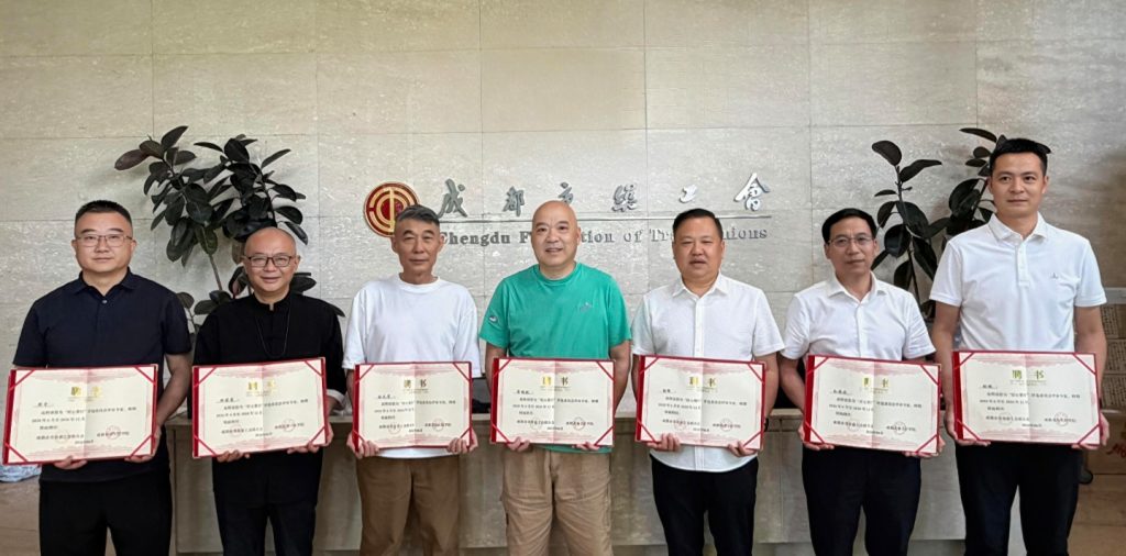 榜单多久更新一次，错误信息如何纠正？